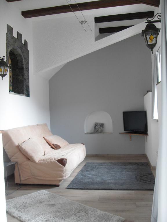 Hotel Au Creneau Gourmand Saillon Zimmer foto